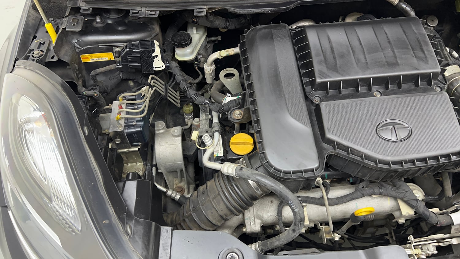 Used 2019 Tata Nexon XMA Diesel Diesel Automatic engine ENGINE RIGHT SIDE VIEW