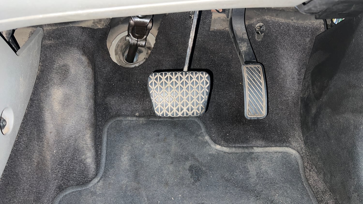 Used 2015 Ford EcoSport Titanium 1.5L Ti-VCT AT Petrol Automatic interior PEDALS VIEW
