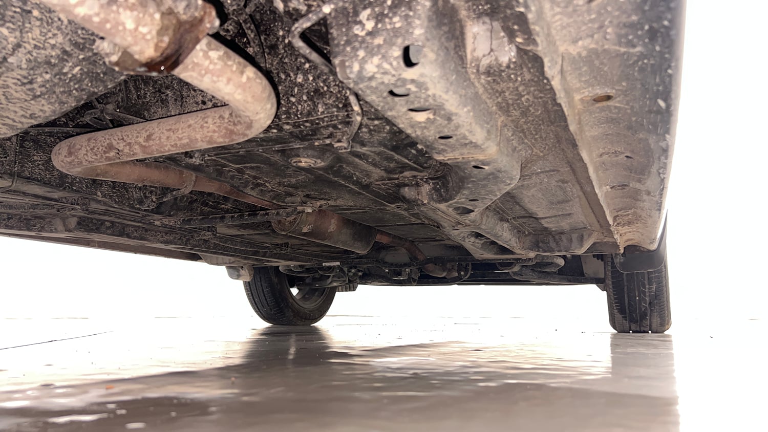 Used 2024 Tata Tiago XZA Plus Petrol Automatic extra REAR RIGHT UNDERBODY VIEW