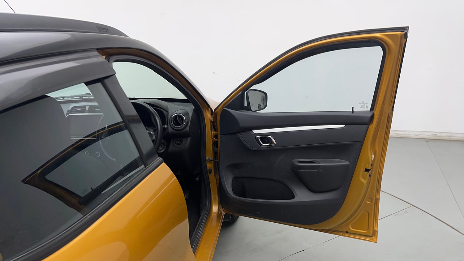 Used 2022 Renault Kwid CLIMBER AMT Petrol Automatic interior RIGHT FRONT DOOR OPEN VIEW