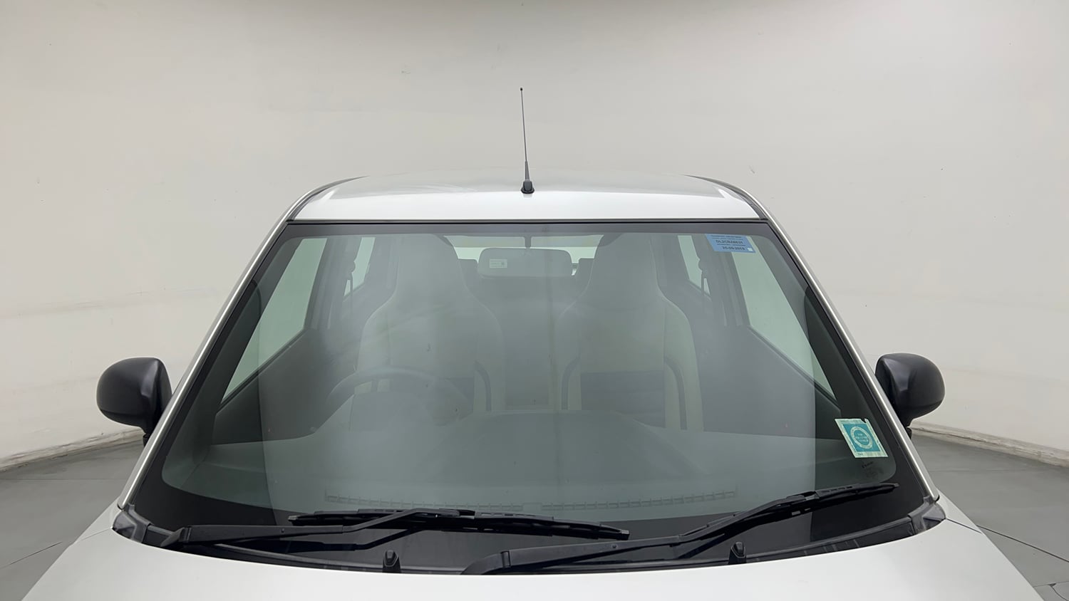 Used 2019 Maruti Suzuki Wagon R LXi 1.0 Petrol Manual exterior FRONT WINDSHIELD VIEW