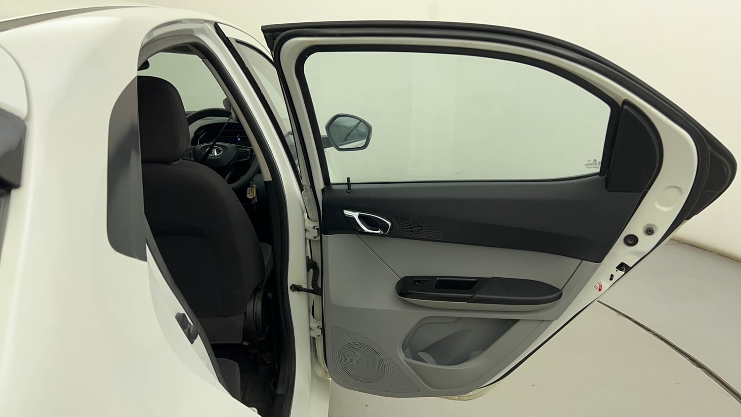 Used 2020 Tata Tiago XZ Plus Petrol Manual interior RIGHT REAR DOOR OPEN VIEW