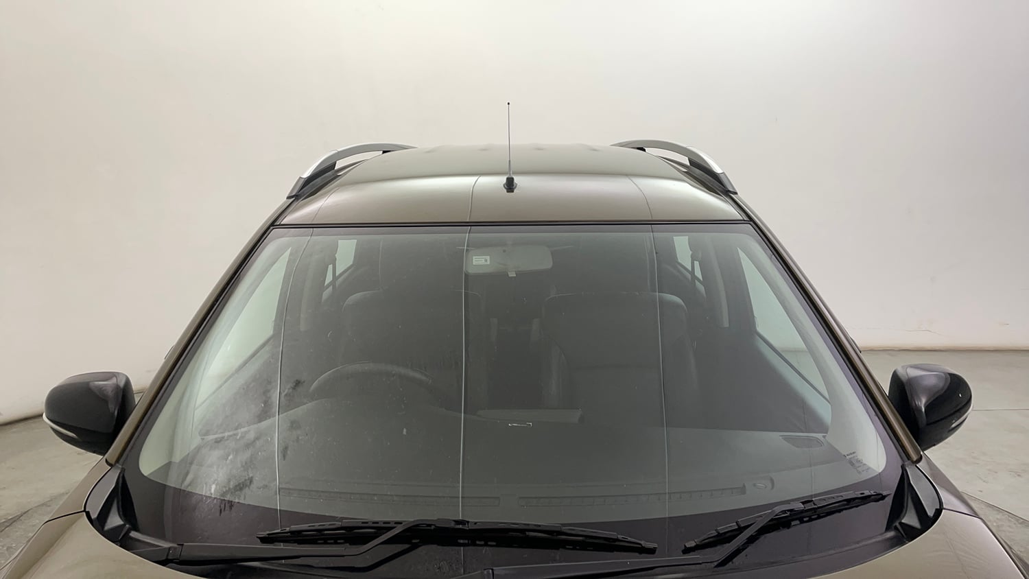 Used 2019 Maruti Suzuki XL6 Alpha AT Petrol Petrol Automatic exterior FRONT WINDSHIELD VIEW