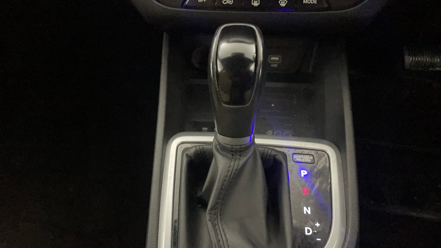 Used 2019 Hyundai Creta SX 1.6 AT Petrol Petrol Automatic interior GEAR  KNOB VIEW