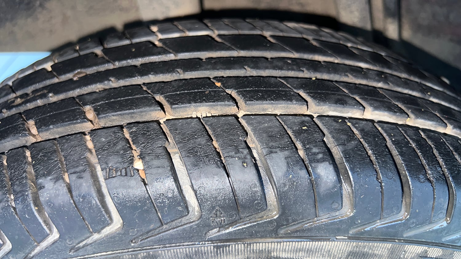 Used 2019 Renault Kwid RXL Petrol Manual tyres RIGHT REAR TYRE TREAD VIEW