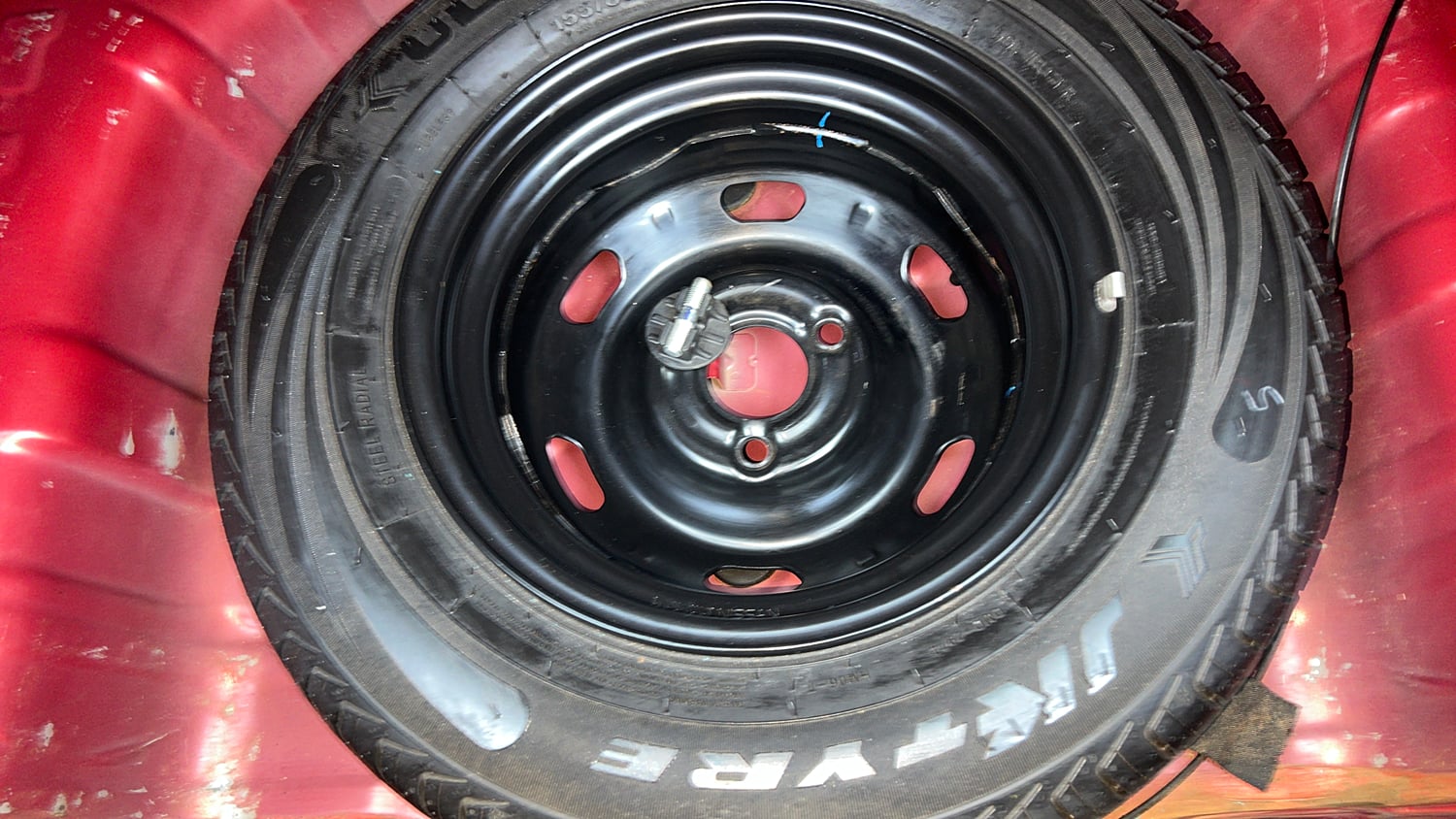 Used 2019 Renault Kwid RXL Petrol Manual tyres SPARE TYRE VIEW