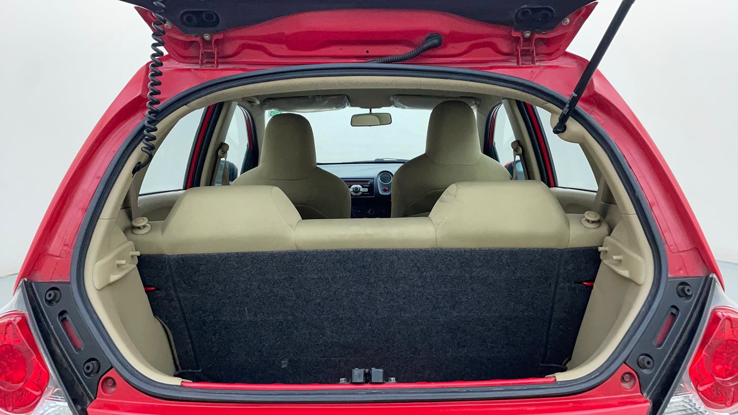 Used 2014 Honda Brio S MT Petrol Manual interior DICKY INSIDE VIEW