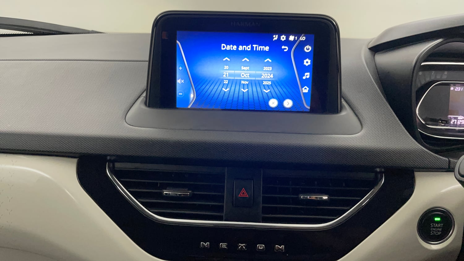 Used 2023 Tata Nexon XZ Plus Petrol Manual top_features Touch screen infotainment system