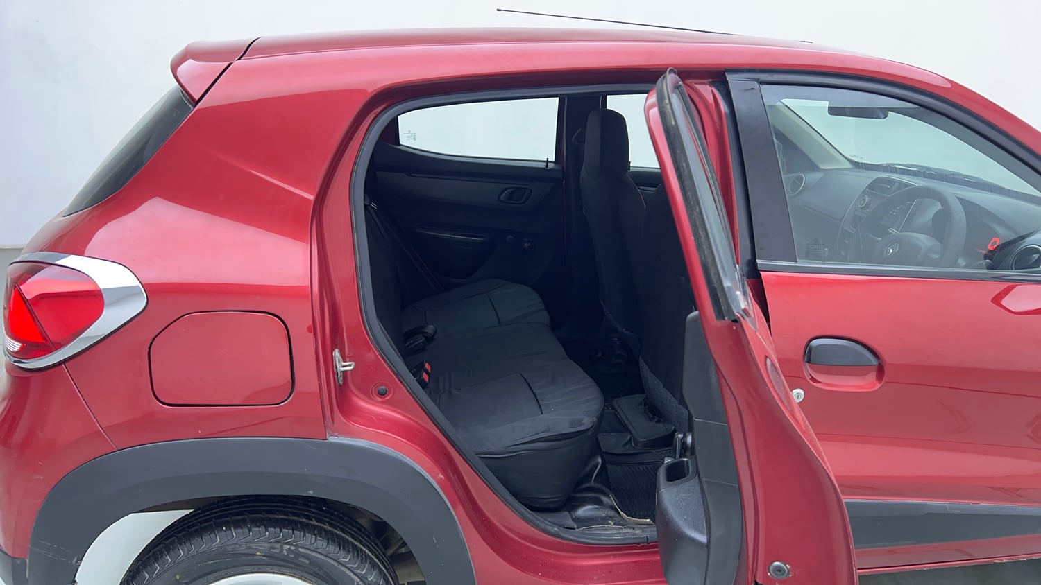 Used 2019 Renault Kwid RXL Petrol Manual interior RIGHT SIDE REAR DOOR CABIN VIEW