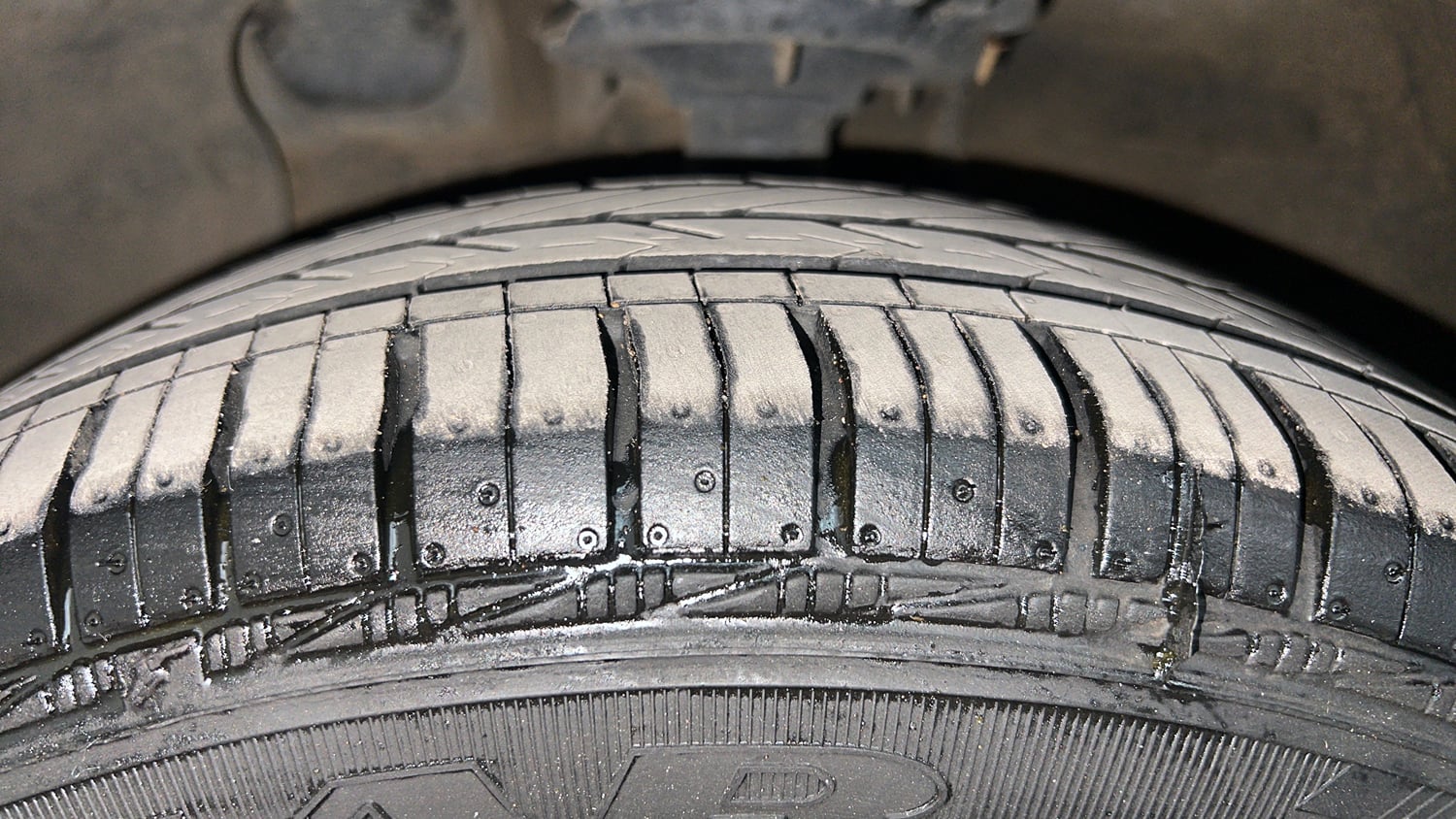 Used 2019 Hyundai Grand i10 Sportz 1.2 Kappa VTVT Petrol Manual tyres LEFT FRONT TYRE TREAD VIEW