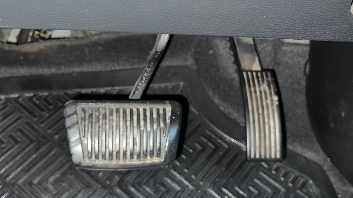 Used 2019 Hyundai Elite i20 Sportz Plus 1.2 CVT Petrol Automatic interior PEDALS VIEW