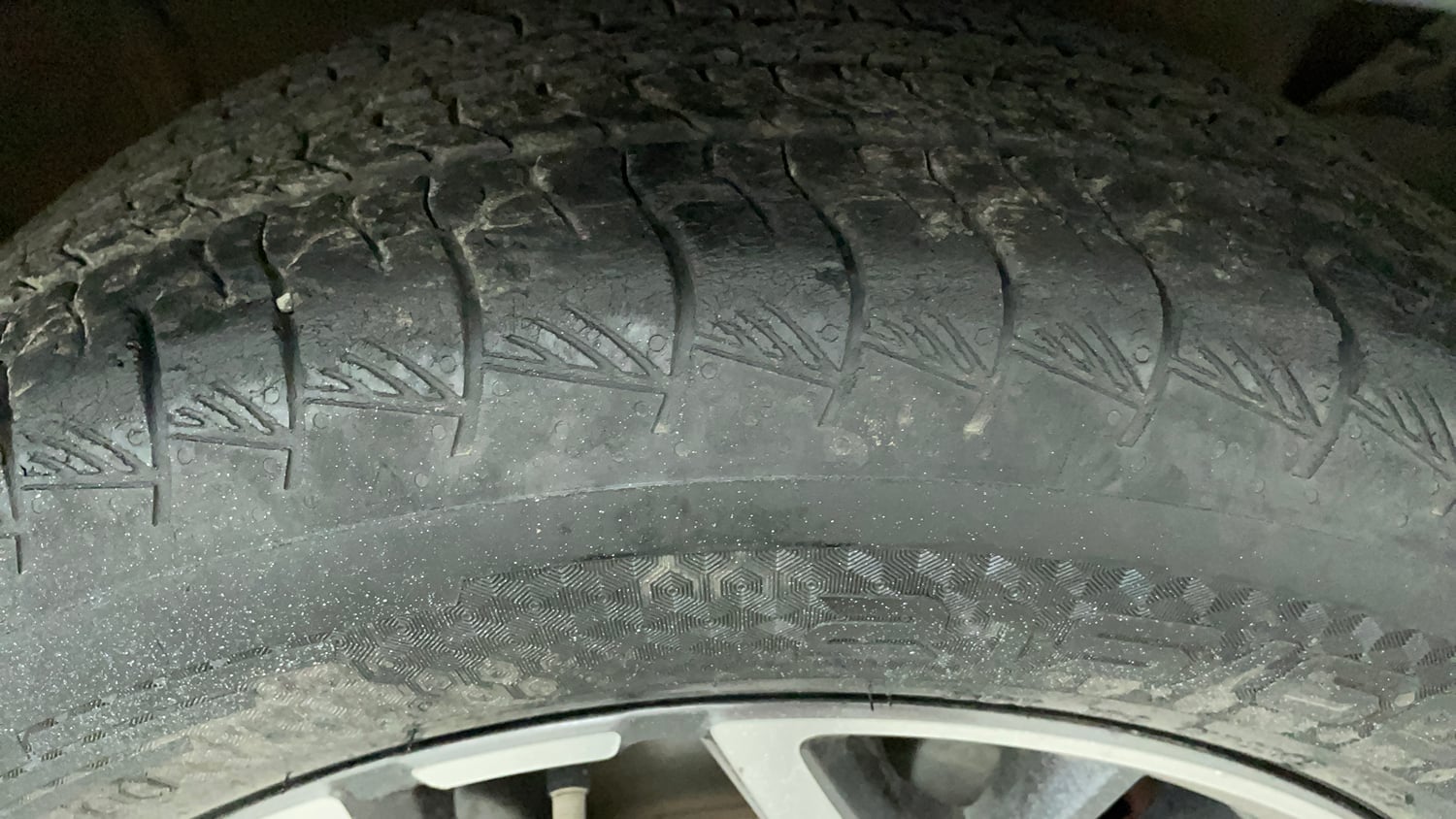 Used 2019 Kia Seltos GTX Plus 1.4 Petrol Manual tyres RIGHT FRONT TYRE TREAD VIEW