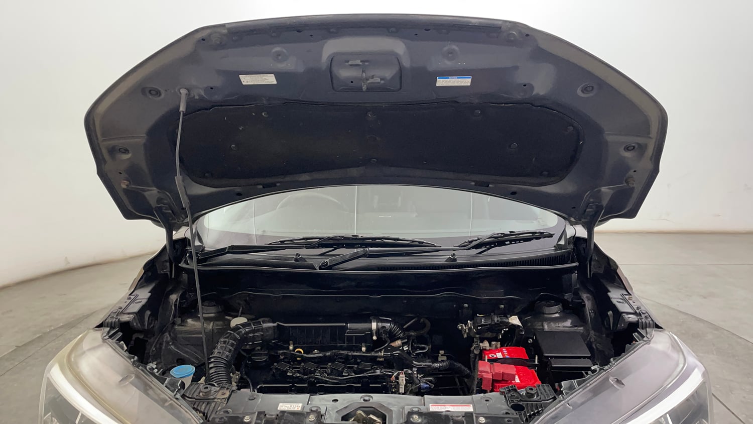 Used 2019 Maruti Suzuki XL6 Alpha AT Petrol Petrol Automatic engine ENGINE & BONNET OPEN FRONT VIEW