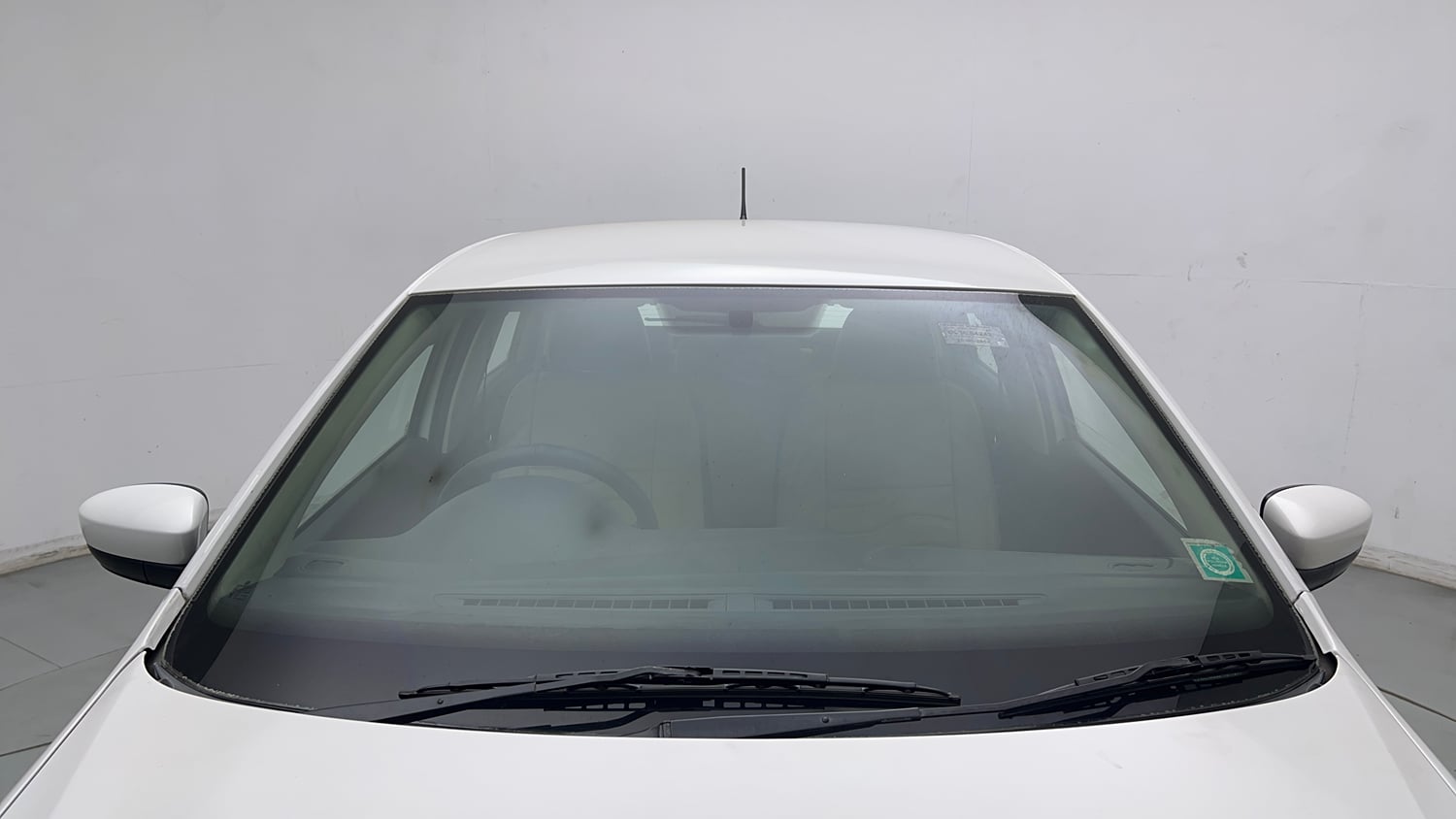 Used 2014 Volkswagen Polo Comfortline 1.2L (P) Petrol Manual exterior FRONT WINDSHIELD VIEW