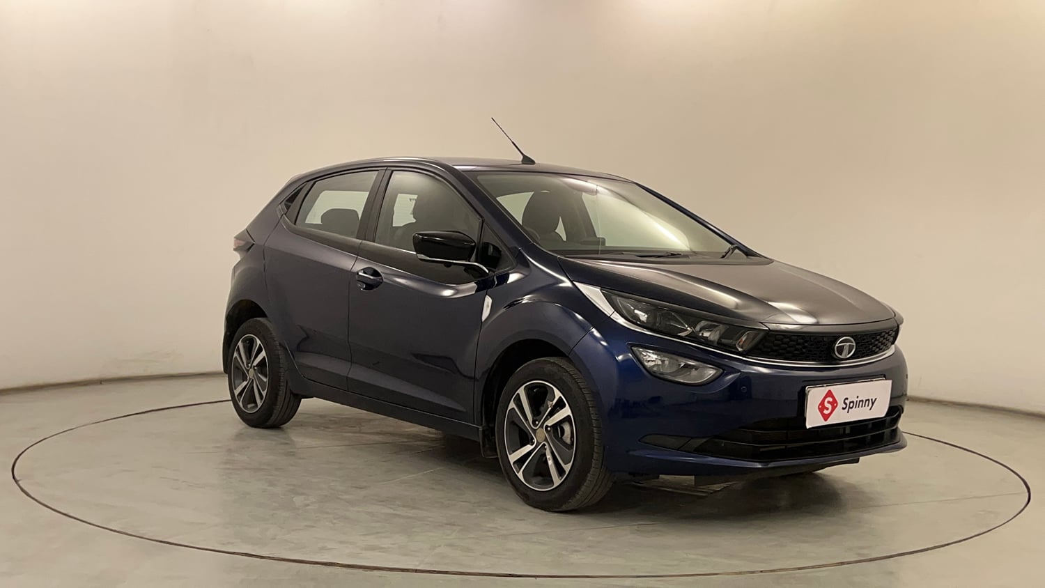 Used 2022 Tata Altroz XZA Petrol Petrol Automatic exterior RIGHT FRONT CORNER VIEW