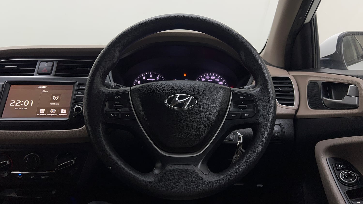 Used 2019 Hyundai Elite i20 Sportz Plus 1.2 CVT Petrol Automatic interior STEERING VIEW