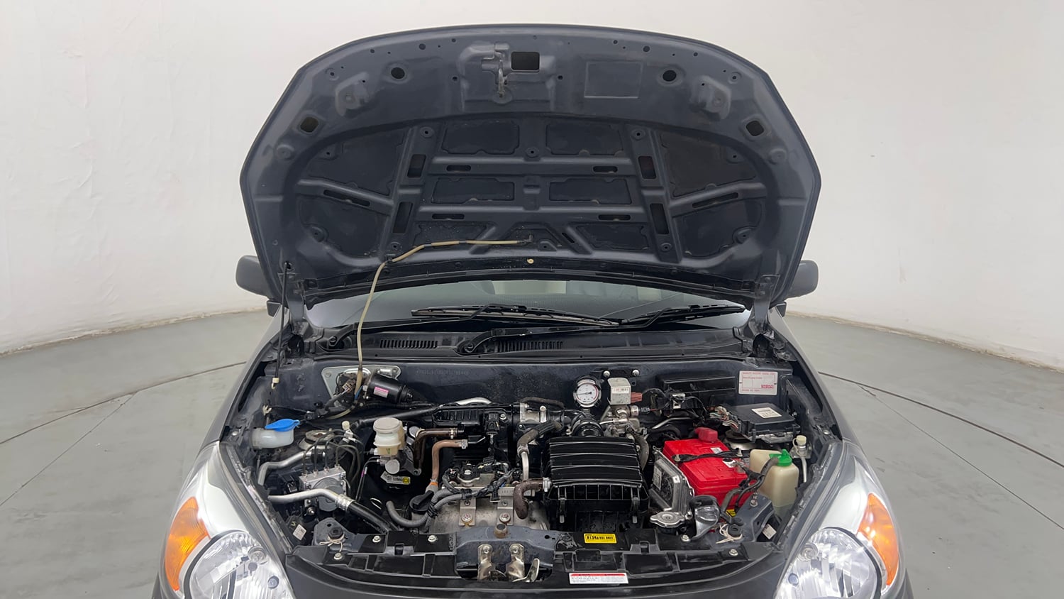 Used 2019 Maruti Suzuki Alto 800 LXi CNG Cng Manual engine ENGINE & BONNET OPEN FRONT VIEW