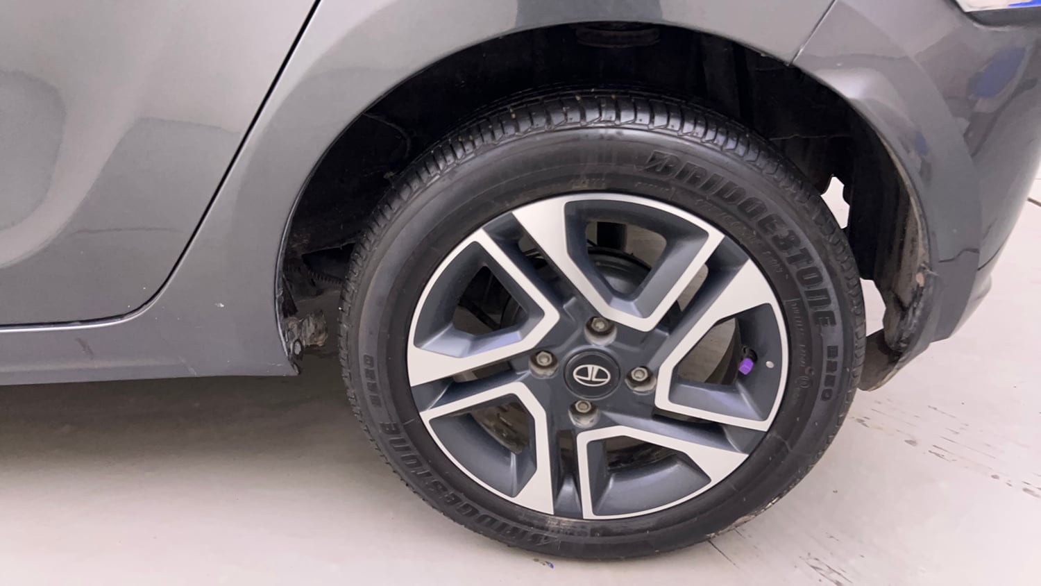 Used 2024 Tata Tiago XZA Plus Petrol Automatic tyres LEFT REAR TYRE RIM VIEW