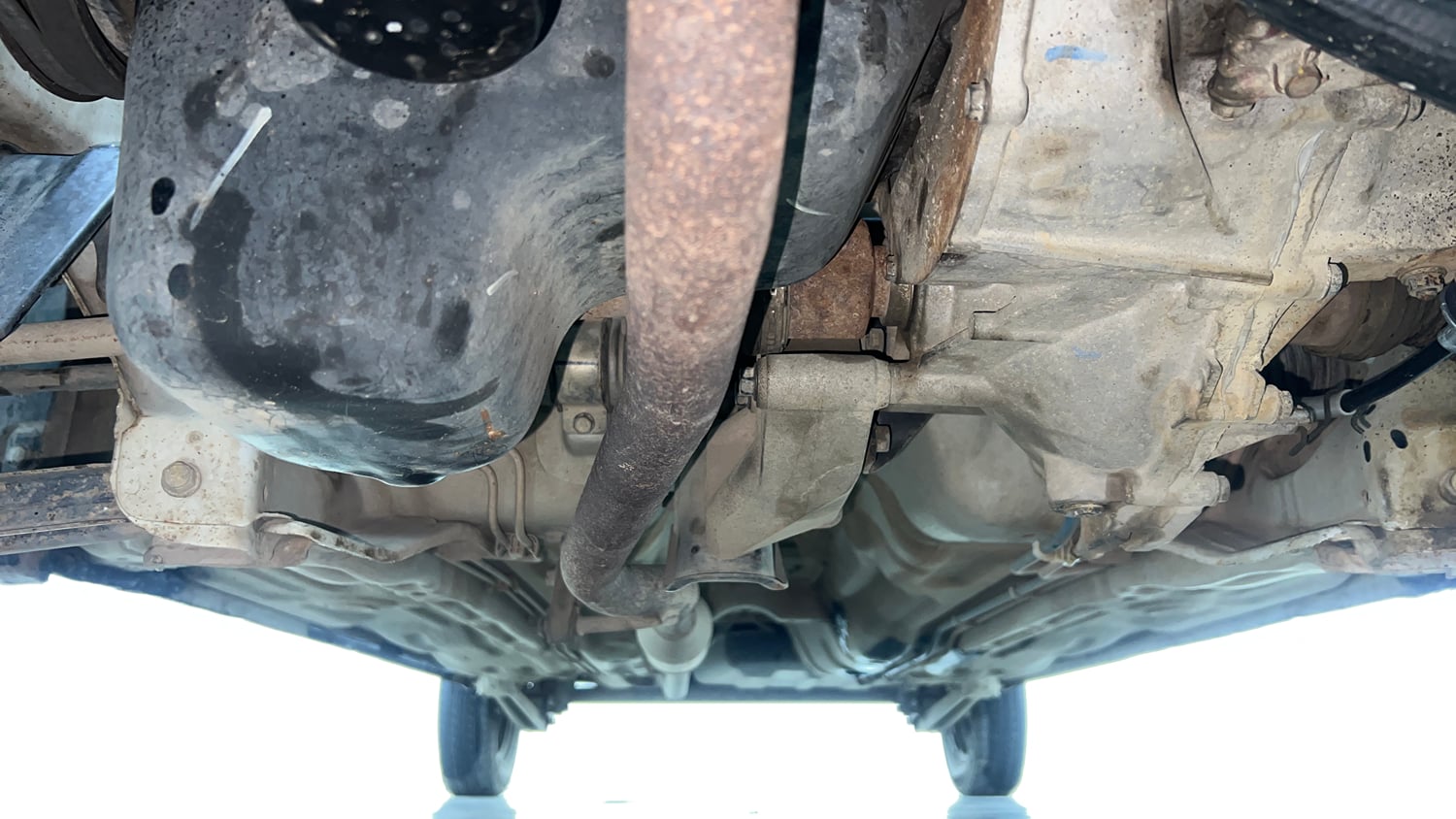 Used 2017 Maruti Suzuki Alto 800 LXi (O) Petrol Manual extra FRONT LEFT UNDERBODY VIEW