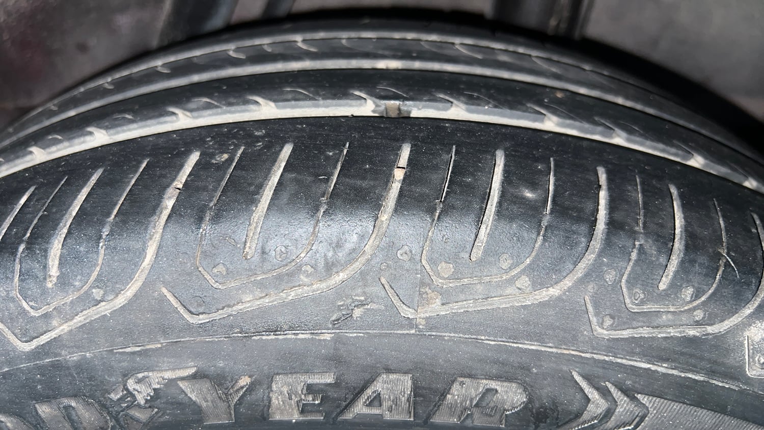 Used 2016 Honda City V Petrol Manual tyres LEFT REAR TYRE TREAD VIEW