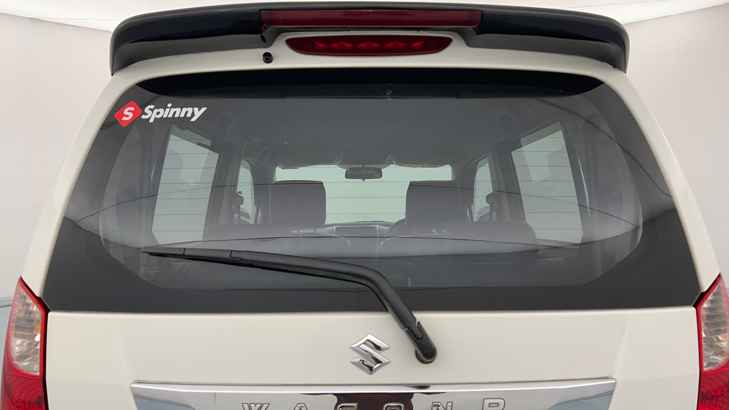 Used 2016 Maruti Suzuki Wagon R VXI Petrol Manual exterior BACK WINDSHIELD VIEW