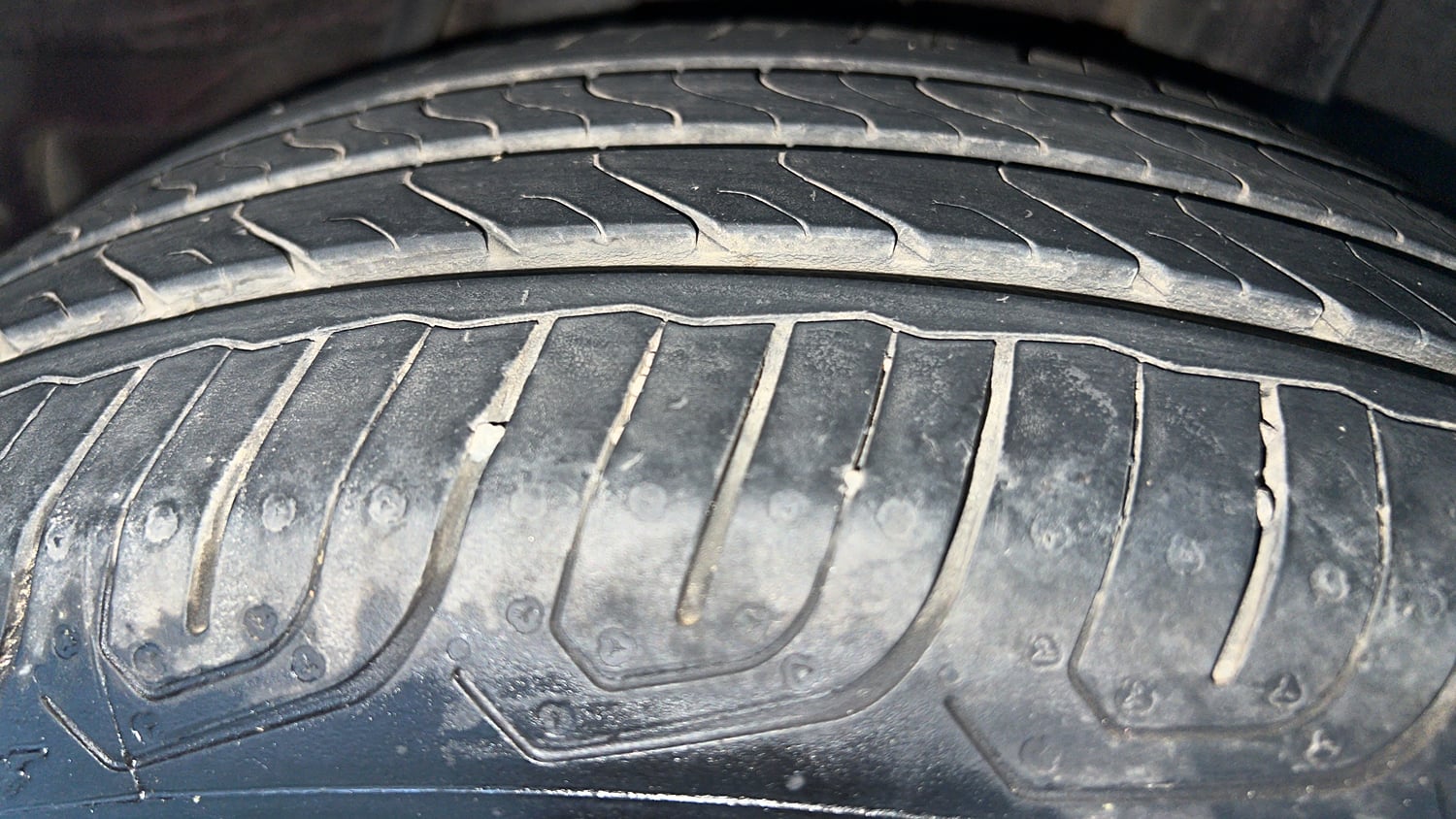 Used 2016 Honda Jazz SV Petrol Petrol Manual tyres LEFT REAR TYRE TREAD VIEW