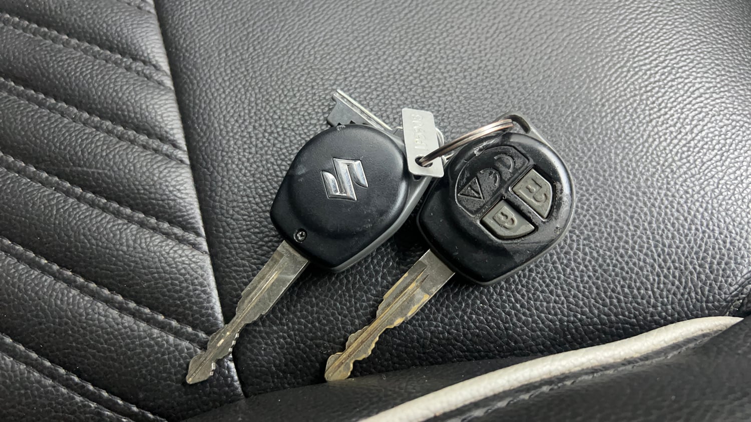 Used 2018 Maruti Suzuki Ignis Delta 1.2 AMT Petrol Automatic extra CAR KEY VIEW