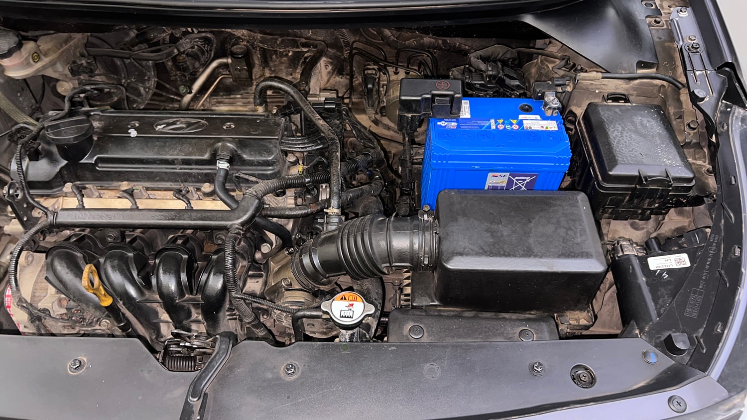 Used 2016 Hyundai Elite i20 Sportz 1.2 Petrol Manual engine ENGINE LEFT SIDE VIEW