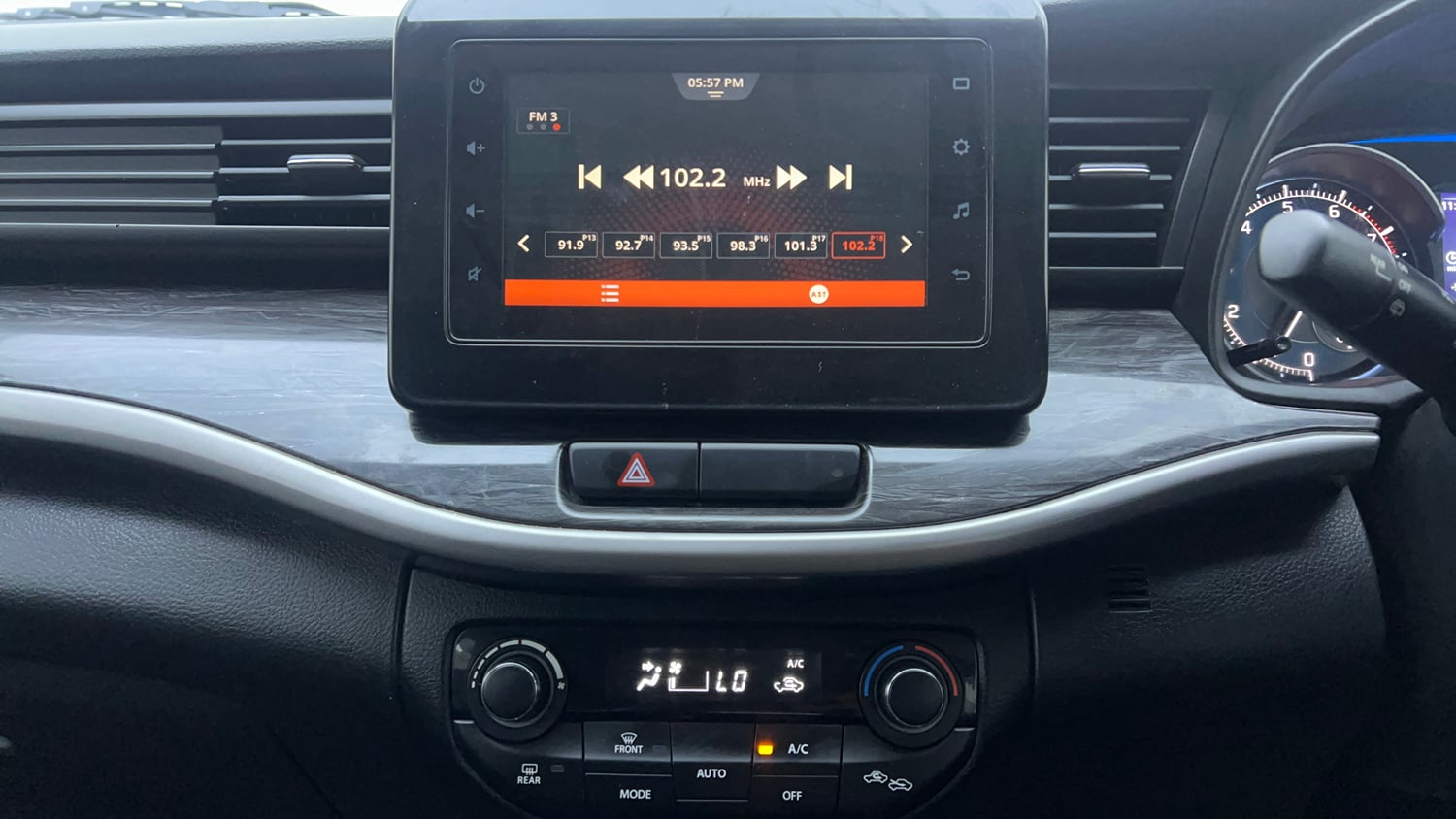 Used 2024 Maruti Suzuki XL6 Zeta MT Petrol Petrol Manual interior MUSIC SYSTEM & AC CONTROL VIEW