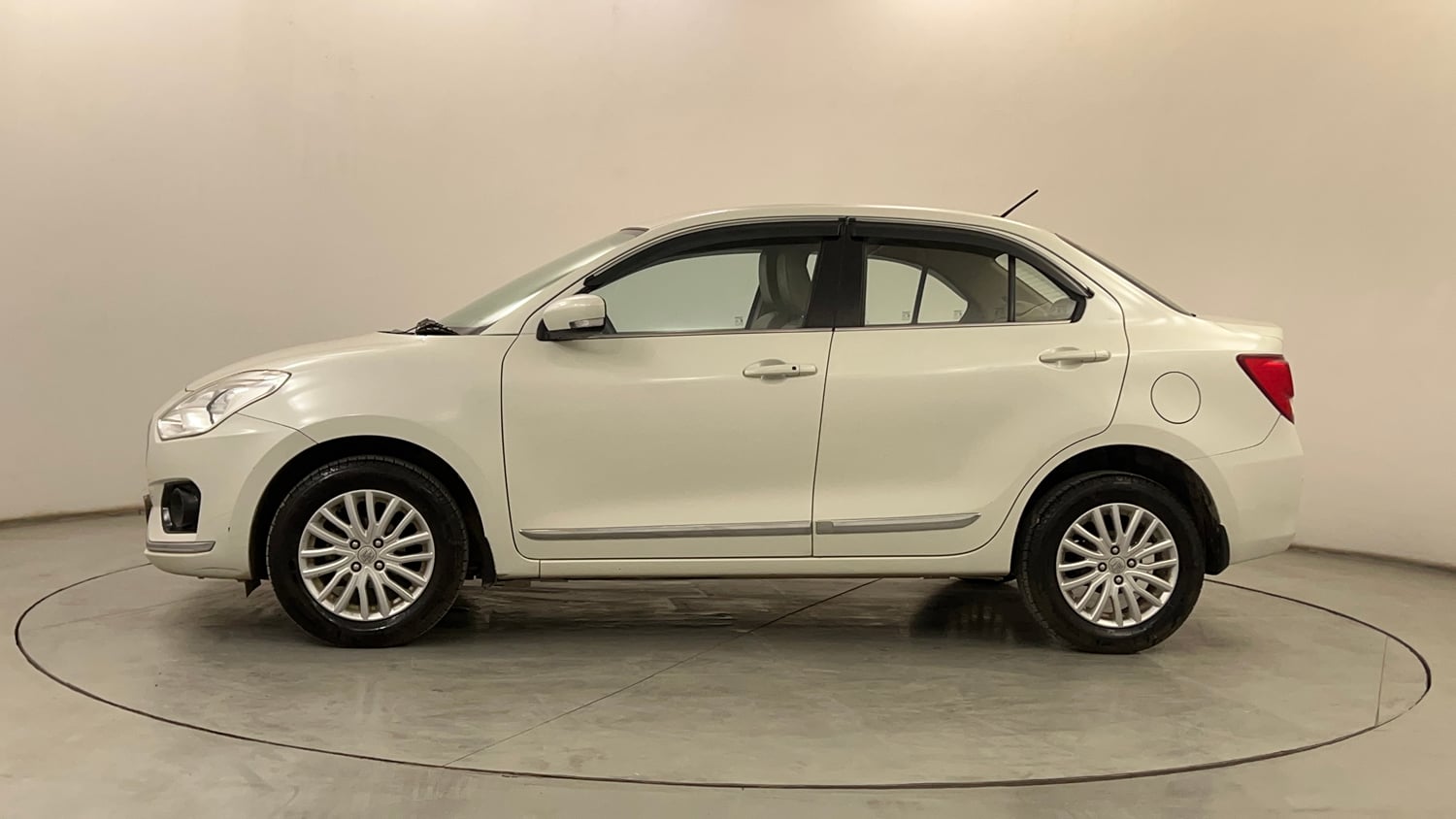 Used 2020 Maruti Suzuki Dzire ZXi AMT Petrol Automatic exterior LEFT SIDE VIEW
