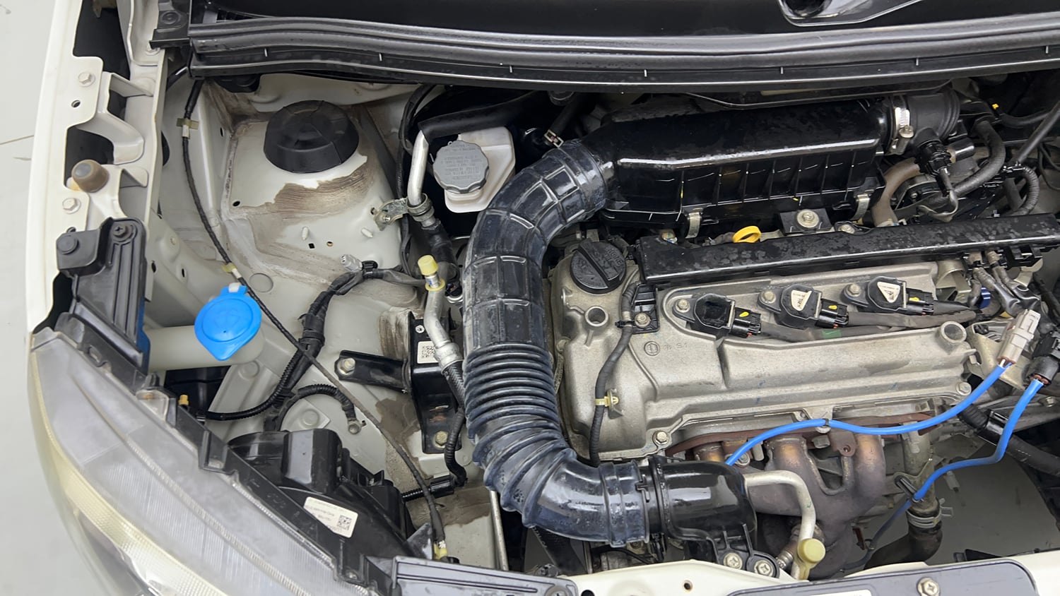 Used 2019 Maruti Suzuki Wagon R LXi 1.0 Petrol Manual engine ENGINE RIGHT SIDE VIEW