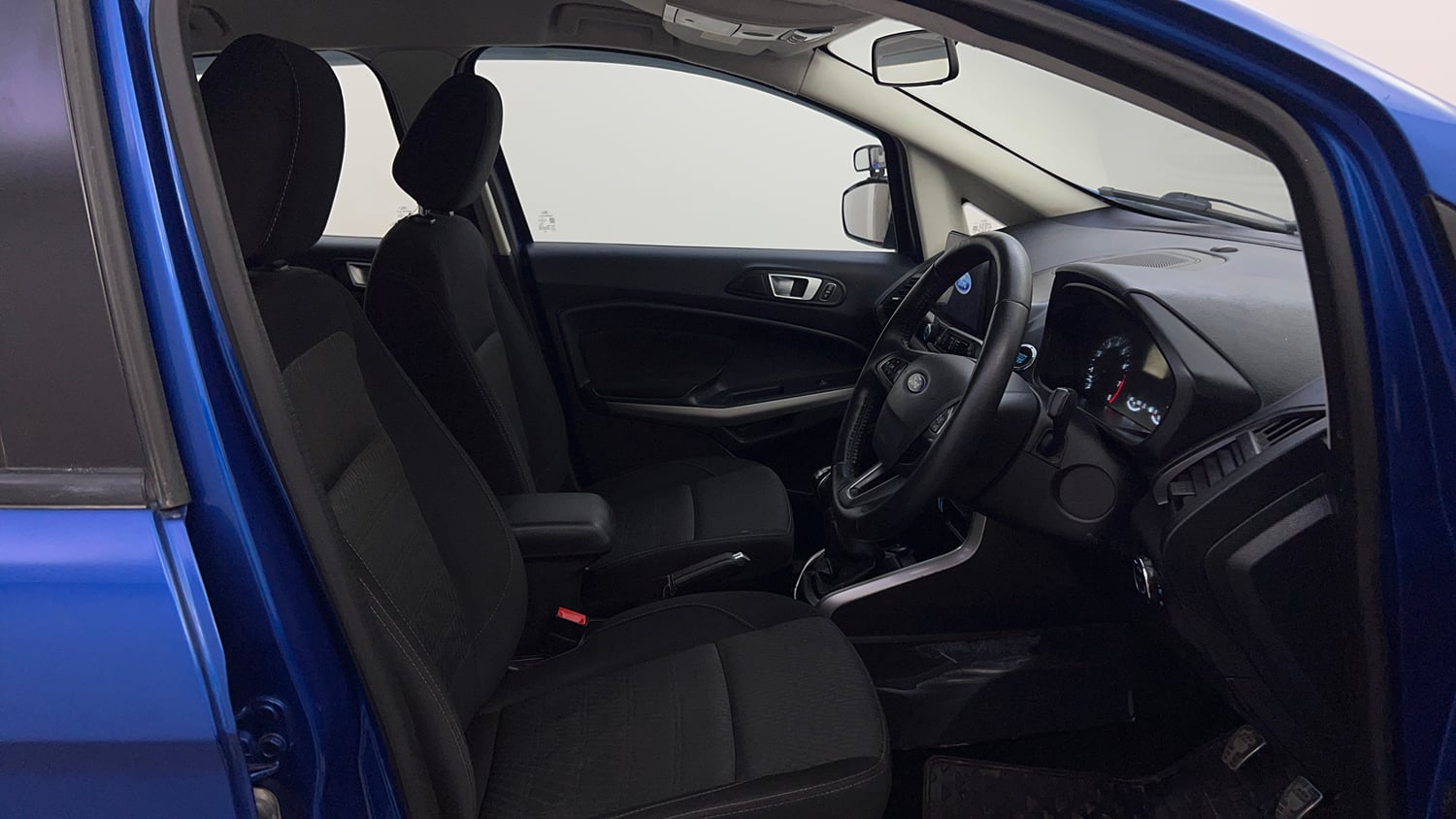 Used 2018 Ford EcoSport Titanium 1.5L Ti-VCT Petrol Manual interior RIGHT SIDE FRONT DOOR CABIN VIEW