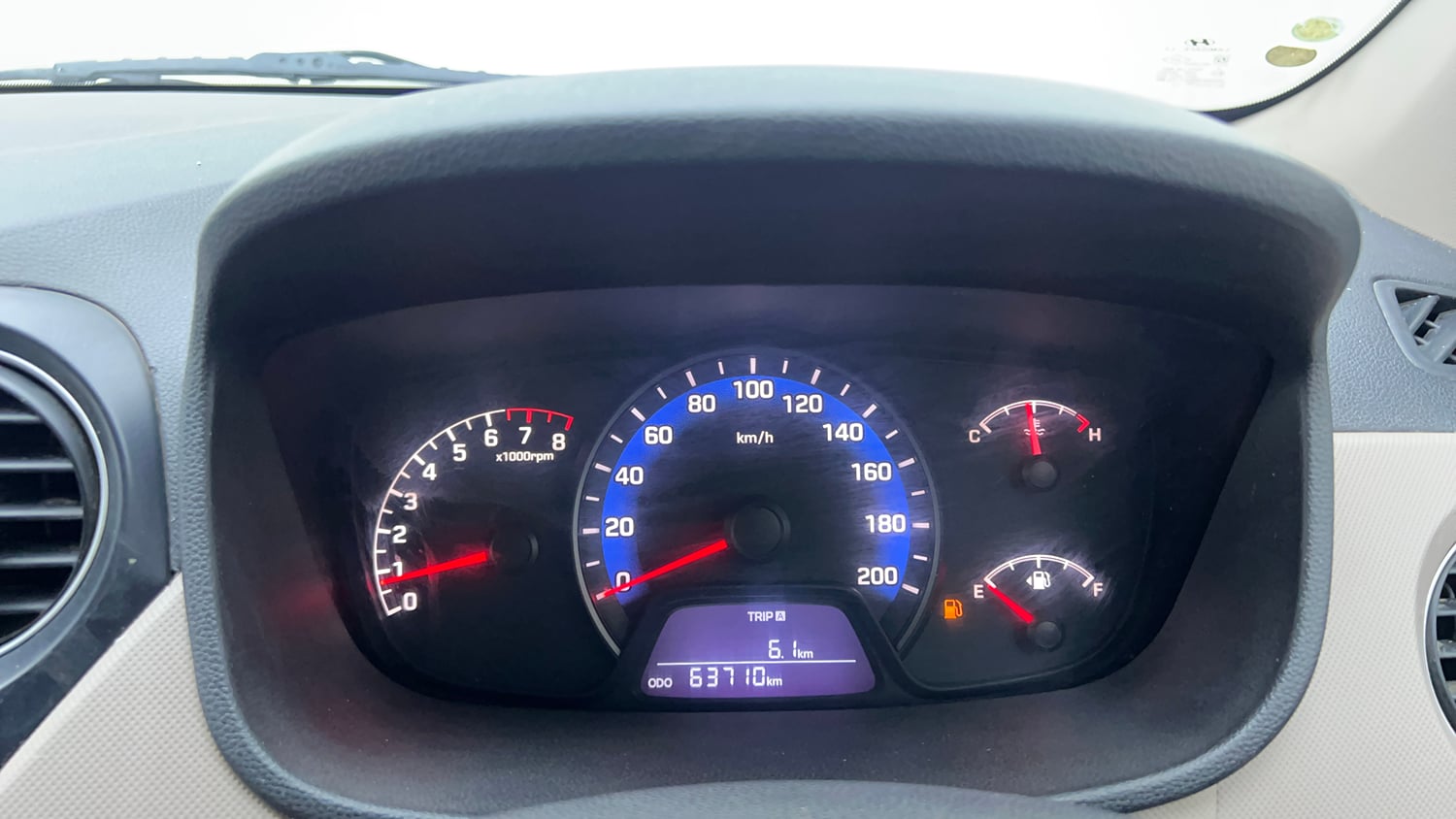 Used 2014 Hyundai Xcent S 1.2 Petrol Manual interior CLUSTERMETER VIEW