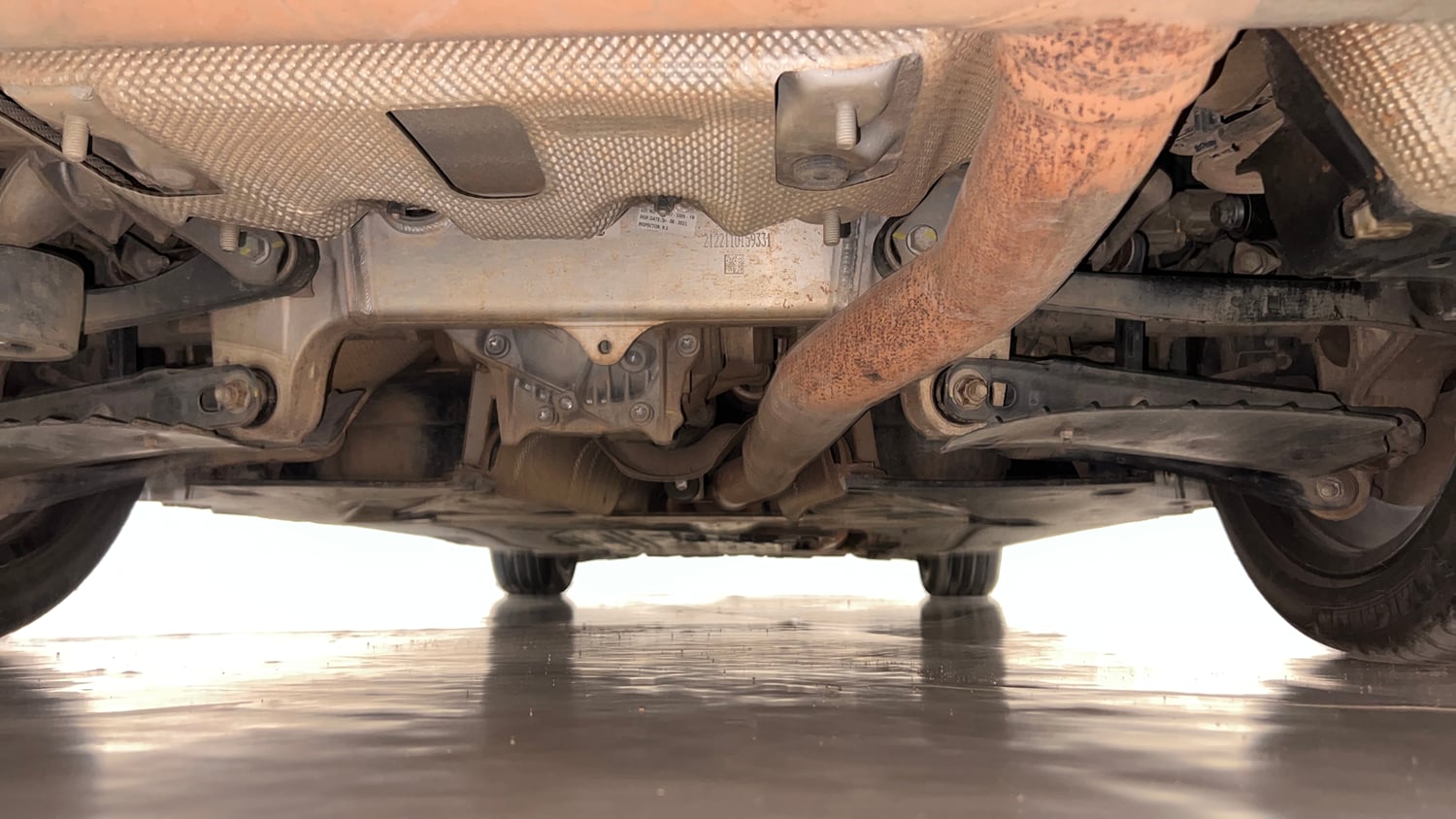 Used 2022 BMW 5 Series Carbon Edition Petrol Automatic extra REAR UNDERBODY VIEW (TAKEN FROM REAR)