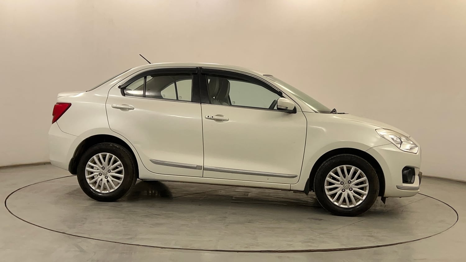 Used 2020 Maruti Suzuki Dzire ZXi AMT Petrol Automatic exterior RIGHT SIDE VIEW