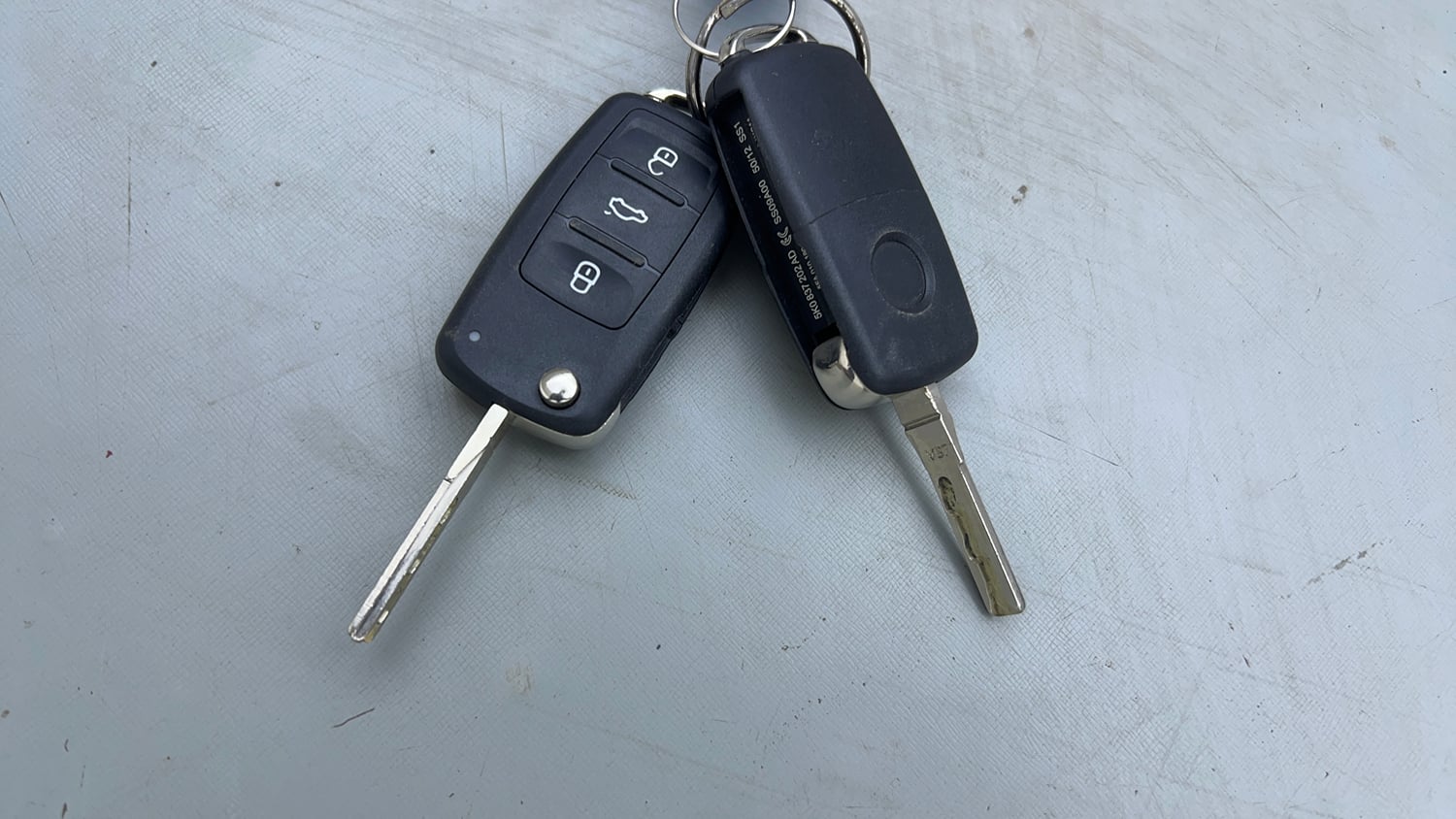 Used 2013 Volkswagen Polo Highline1.2L (P) Petrol Manual extra CAR KEY VIEW