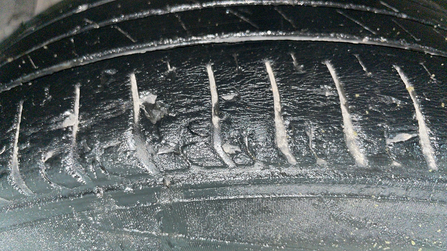 Used 2016 Maruti Suzuki Ciaz VXi+ Petrol Manual tyres LEFT FRONT TYRE TREAD VIEW