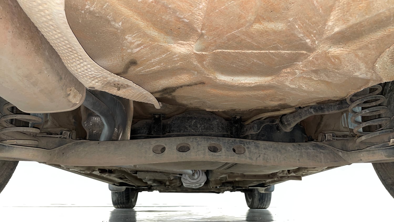 Used 2022 Volkswagen Virtus Topline 1.0 TSI AT Petrol Automatic extra REAR UNDERBODY VIEW (TAKEN FROM REAR)