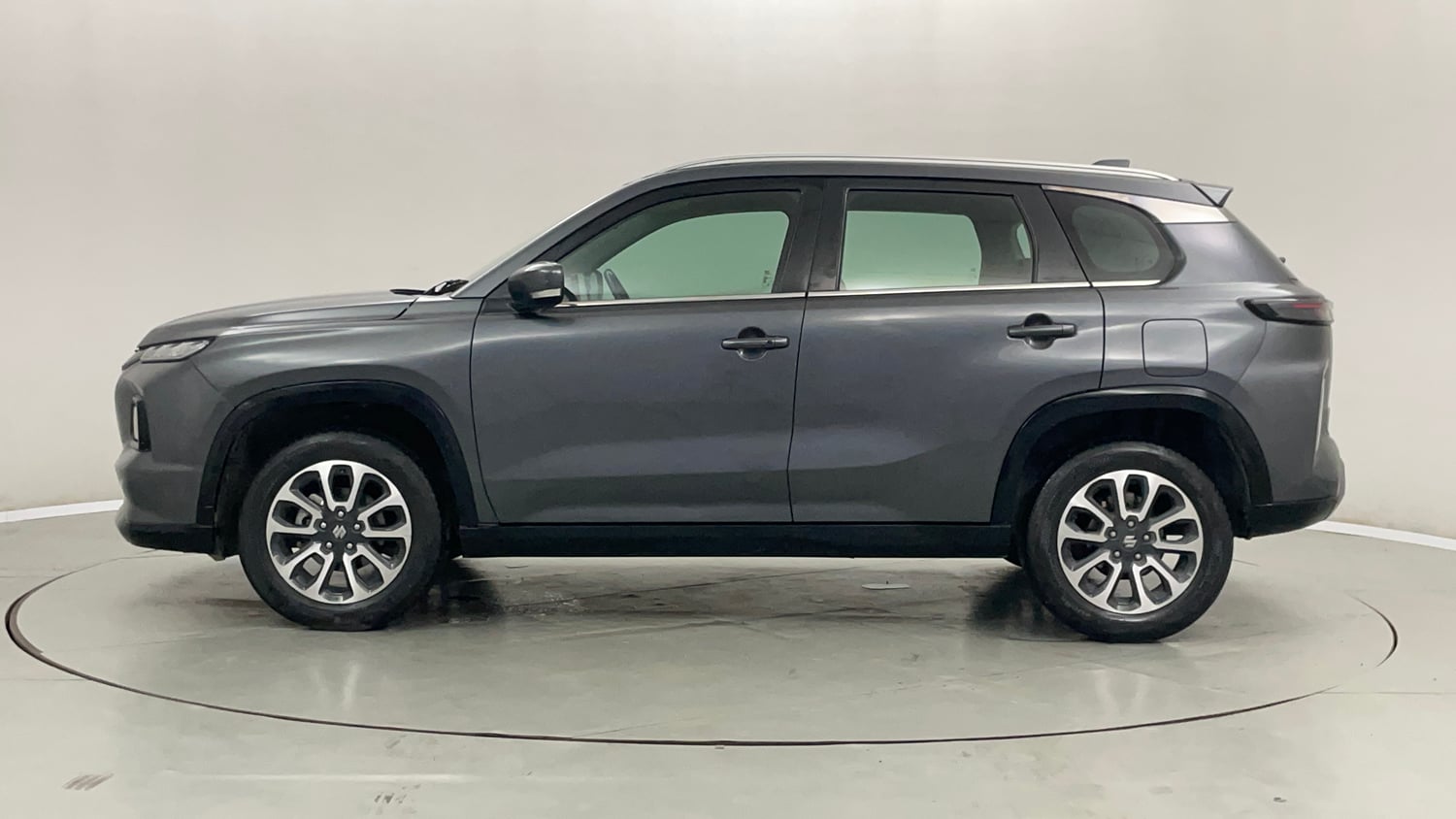 Used 2023 Maruti Suzuki Grand Vitara Zeta Plus Intelligent Hybrid eCVT Hybrid Automatic exterior LEFT SIDE VIEW