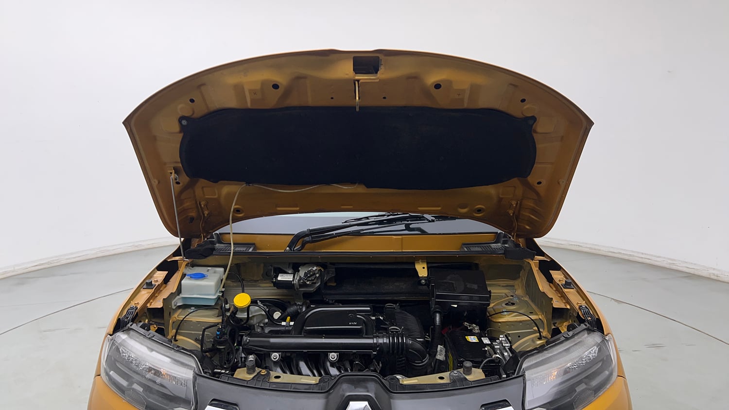 Used 2022 Renault Kwid CLIMBER AMT Petrol Automatic engine ENGINE & BONNET OPEN FRONT VIEW