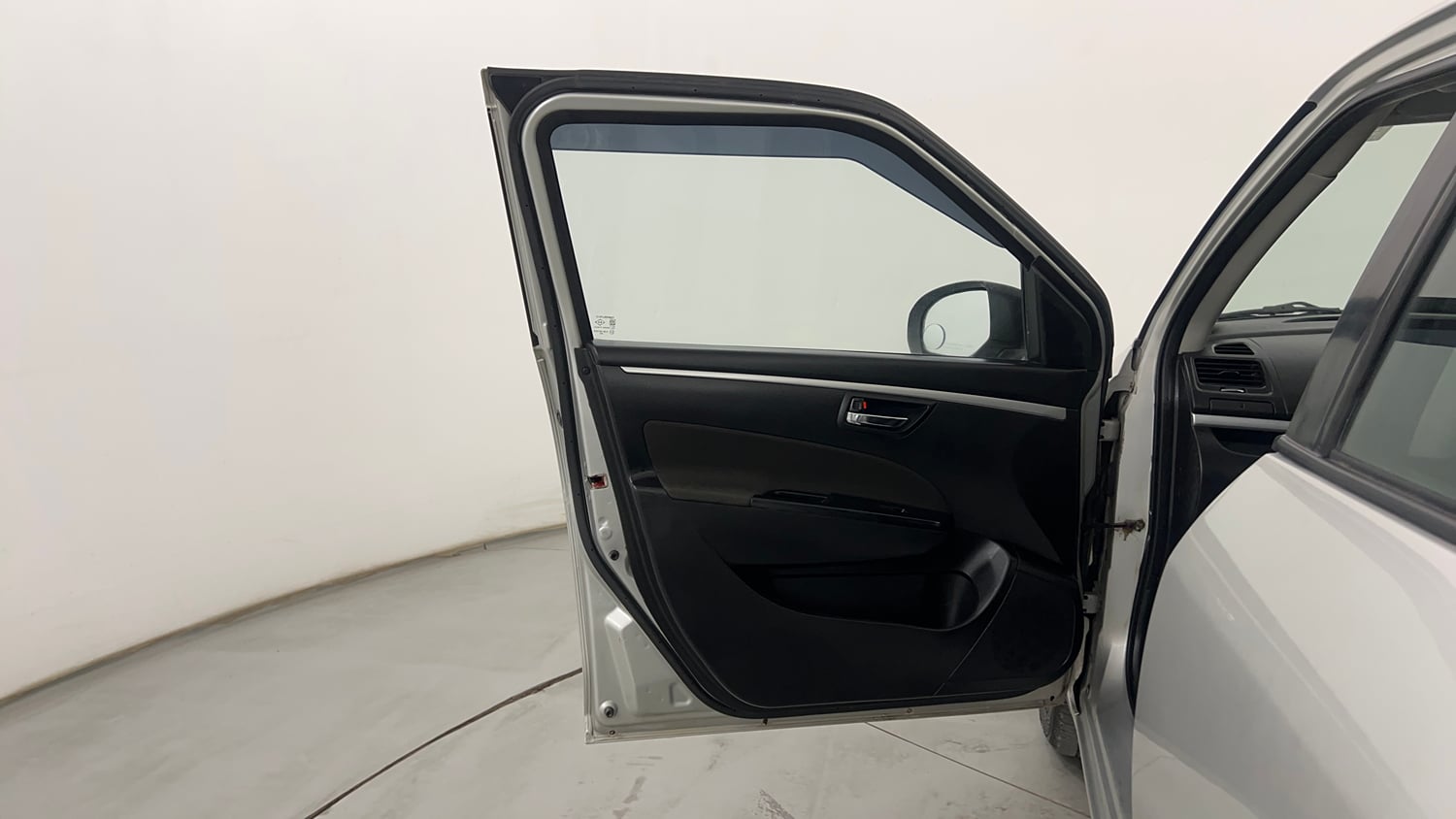 Used 2014 Maruti Suzuki Swift VXi Petrol Manual interior LEFT FRONT DOOR OPEN VIEW