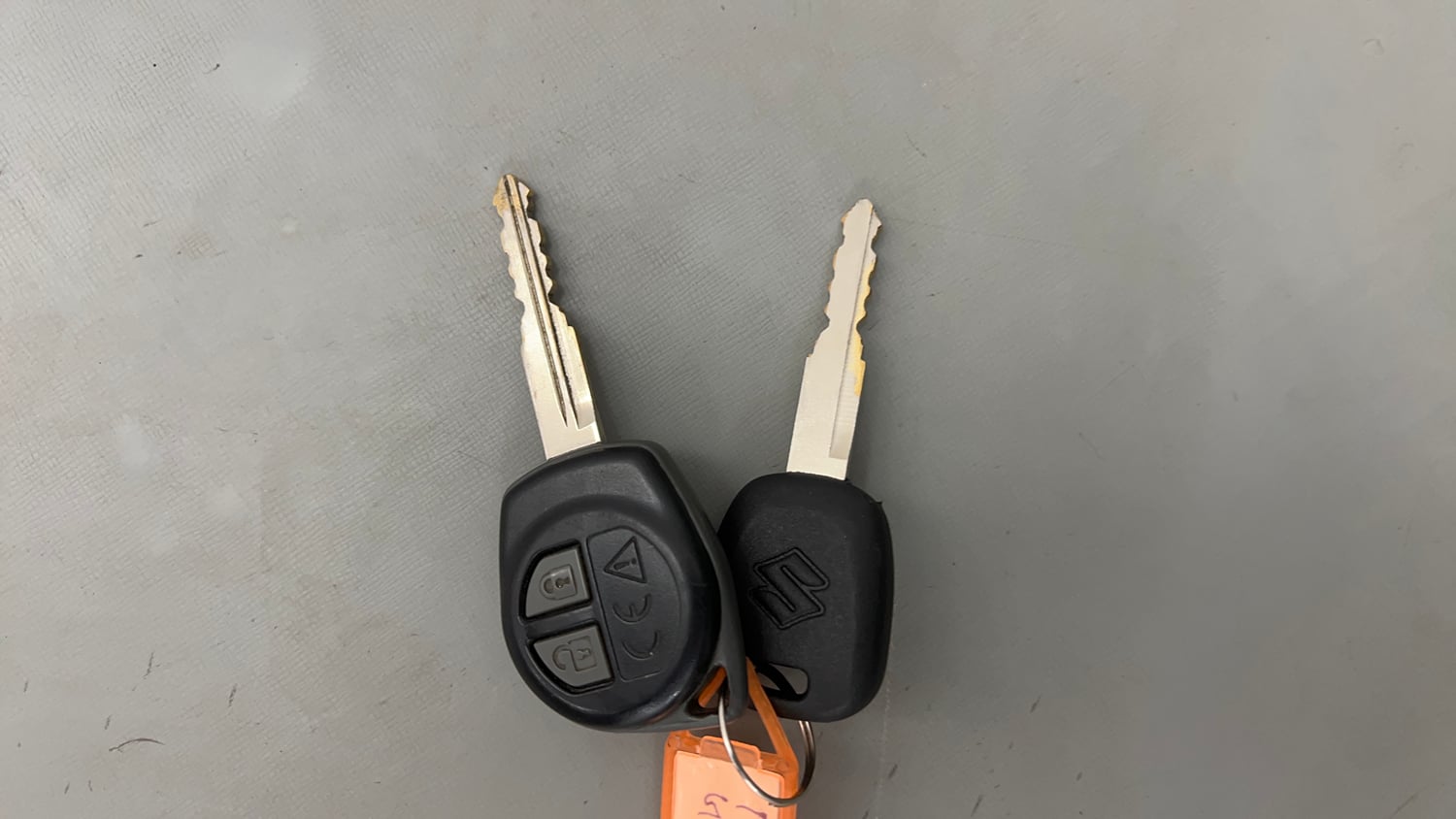 Used 2018 Maruti Suzuki Ignis Delta 1.2 AMT Petrol Automatic extra CAR KEY VIEW