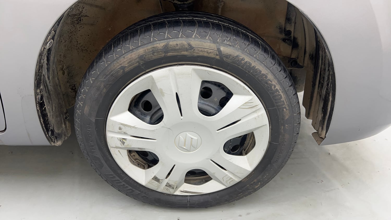 Used 2018 Maruti Suzuki Wagon R 1.0 VXI AMT (O) Petrol Automatic tyres RIGHT FRONT TYRE RIM VIEW
