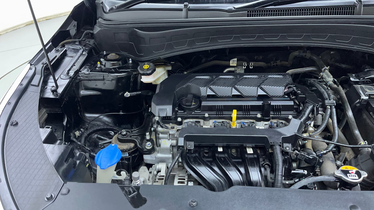 Used 2024 kia Seltos HTX 1.5 Petrol IVT Petrol Automatic engine ENGINE RIGHT SIDE VIEW