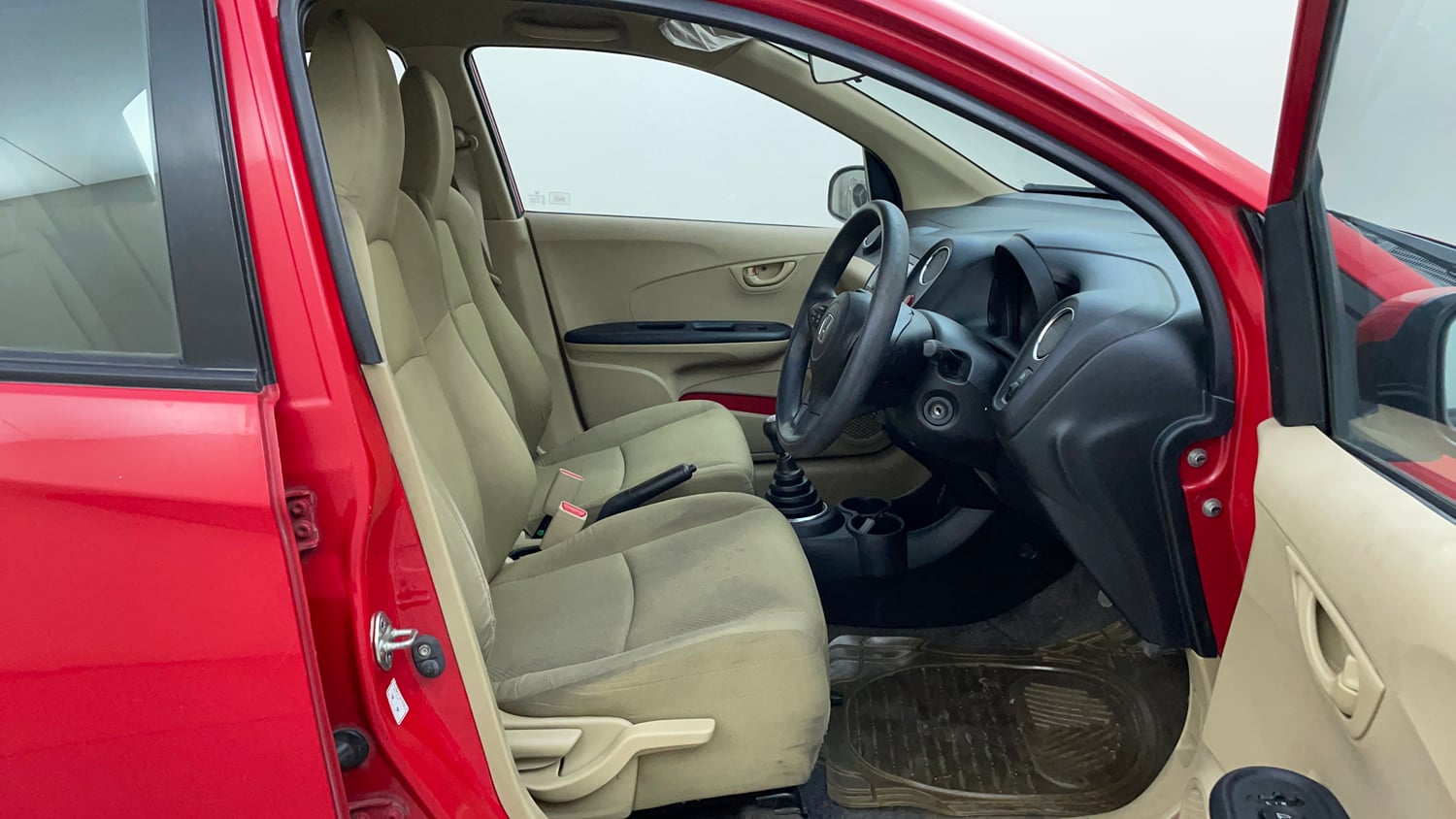 Used 2014 Honda Brio S MT Petrol Manual interior RIGHT SIDE FRONT DOOR CABIN VIEW