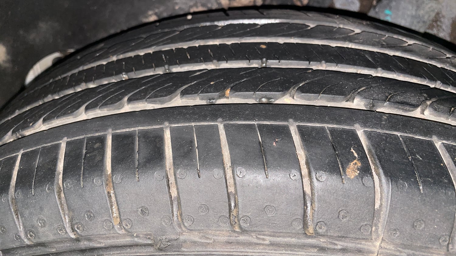 Used 2016 Hyundai Creta 1.6 SX Plus Petrol Petrol Manual tyres LEFT REAR TYRE TREAD VIEW