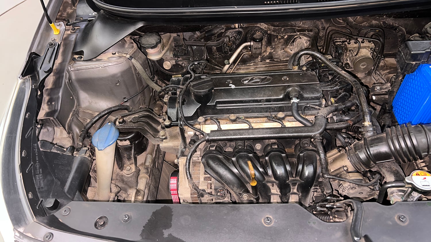 Used 2016 Hyundai Elite i20 Sportz 1.2 Petrol Manual engine ENGINE RIGHT SIDE VIEW