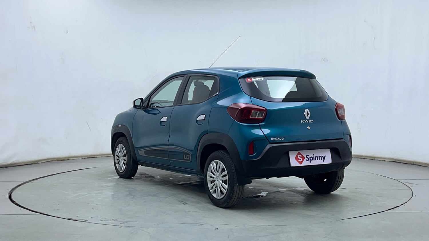 Used 2022 Renault Kwid RXT 1.0 (O) Petrol Manual exterior LEFT REAR CORNER VIEW