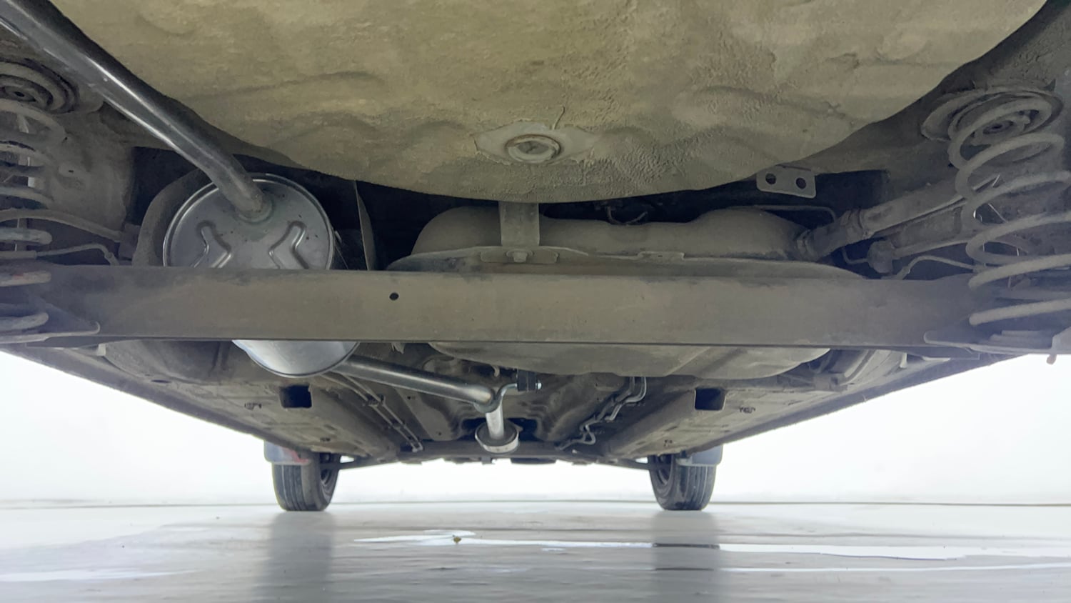 Used 2019 Renault Kwid RXL Petrol Manual extra REAR UNDERBODY VIEW (TAKEN FROM REAR)