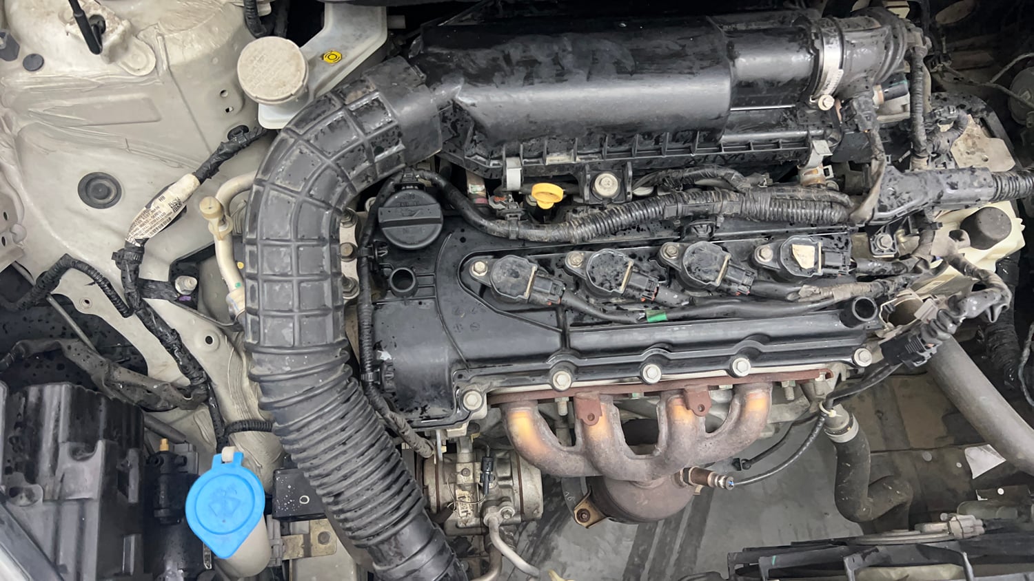 Used 2020 Maruti Suzuki Swift ZXi Plus AMT Petrol Automatic engine ENGINE RIGHT SIDE VIEW